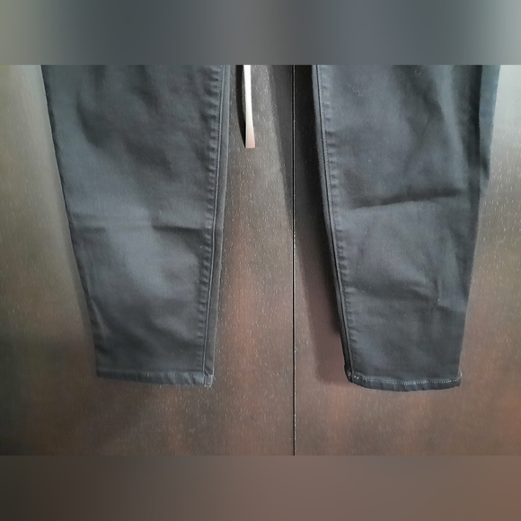 Lee Plus Slim Fit Skinny Jean - Picture 4 of 8